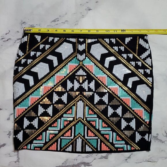 Express Black/White/Gold Sequin Mini Skirt - Picture 4 of 5